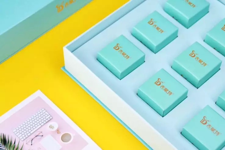 吉赋爱的衣裳巧克力礼盒